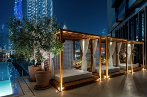  The Dubai EDITION hotel : Ladies Night at The Skylounge 