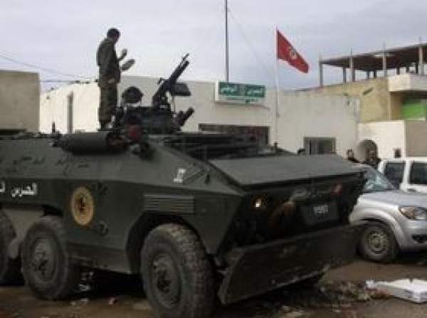  Tunisie: l'état d'urgence prolongé de 3 mois après des violences 